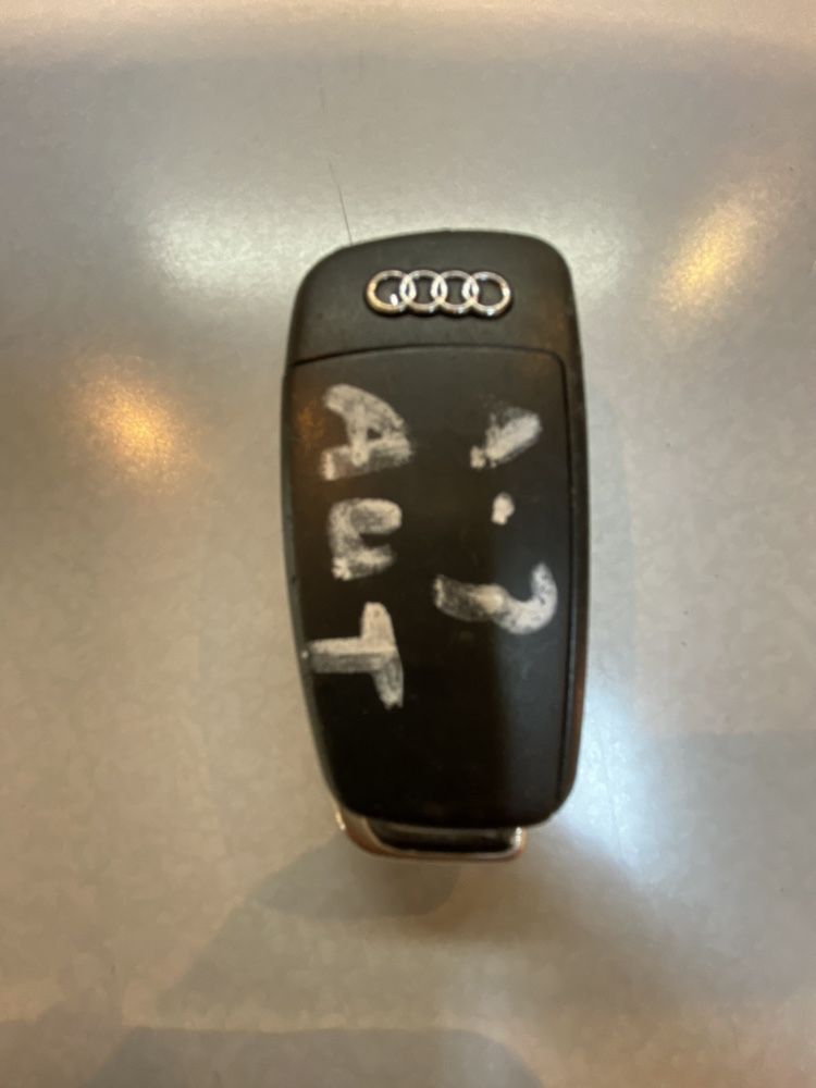 Оригинален ключ за Audi A3