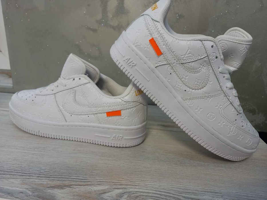 Louis Vuitton Nike Air Force - Маратонки номер 42