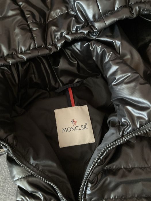 Vand Geaca Moncler