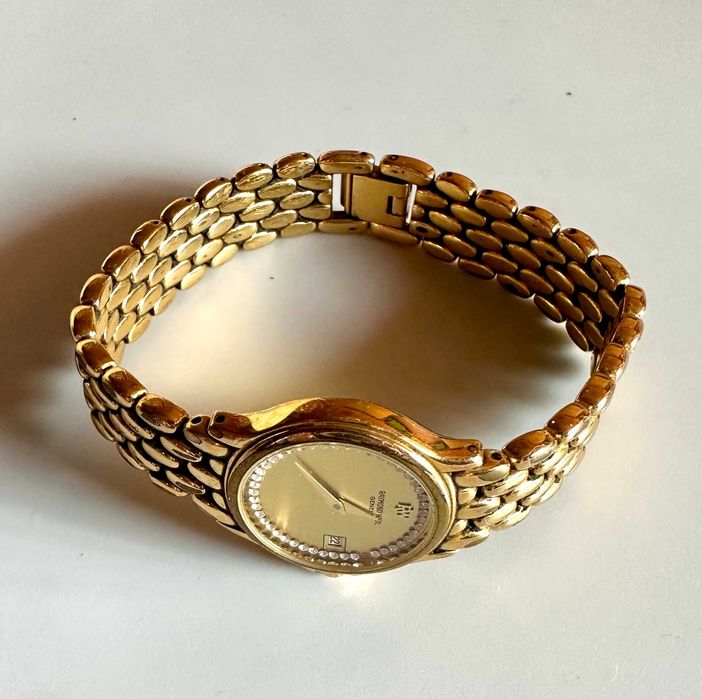 Продавам дамски часовник RAYMOND WEIL 5368 GOLD