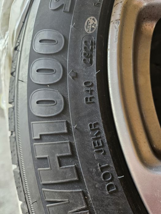 Roti de iarna GLC 235 60 R18