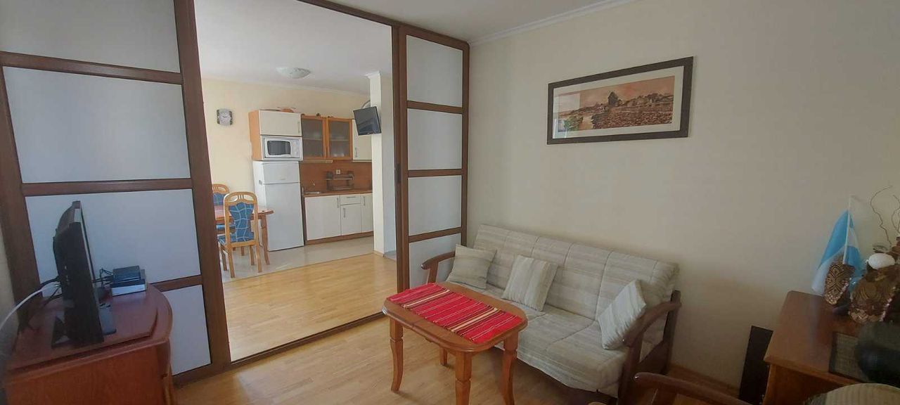 Продава се Тристаен апартамент в к.к. Слънчев бряг - 67 кв.м за 1120 €/кв.м - Снимка #1
