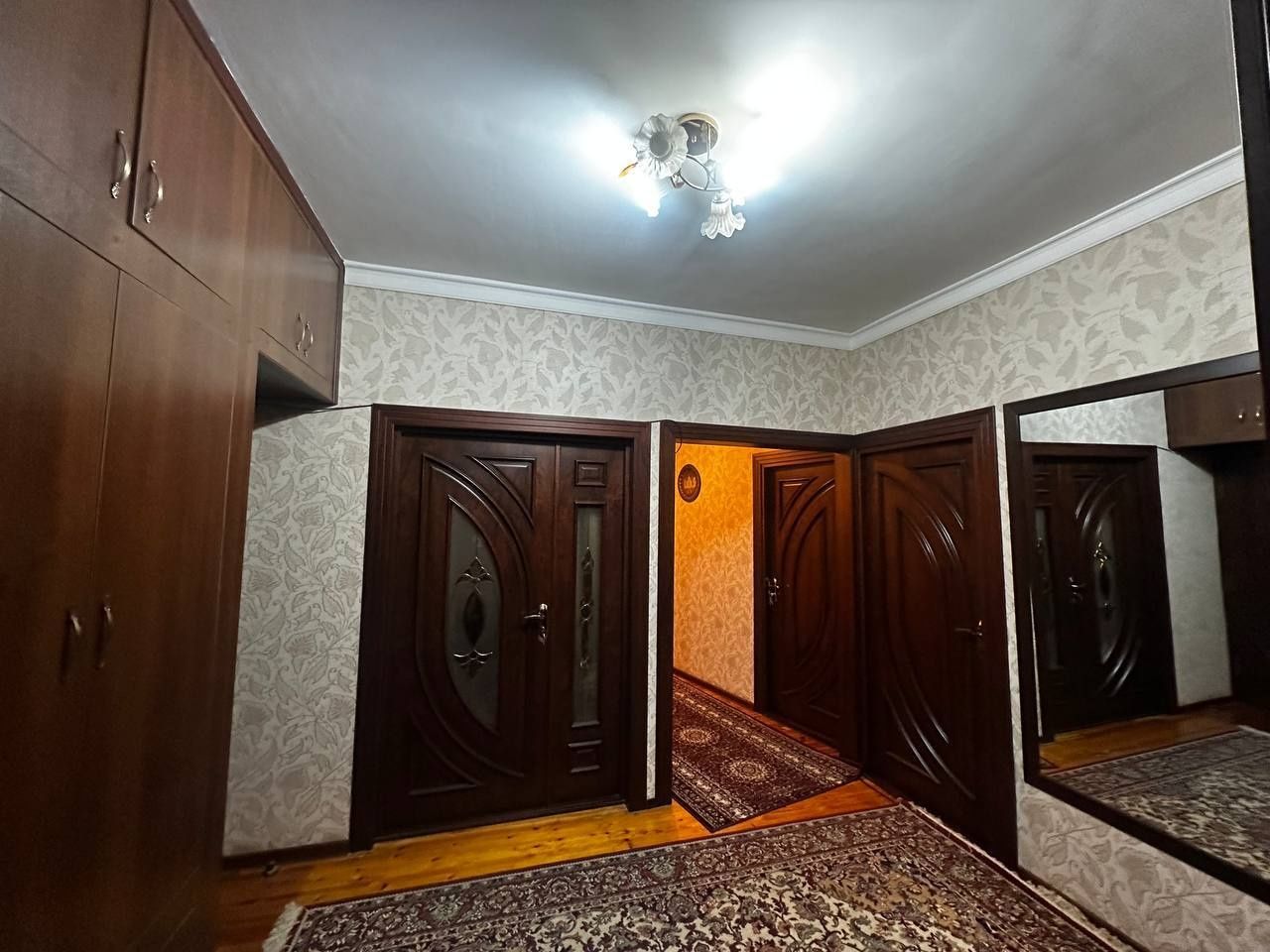 Срочно 104 Квадрат 4в5 ком. Ахмад Югнакий №С75