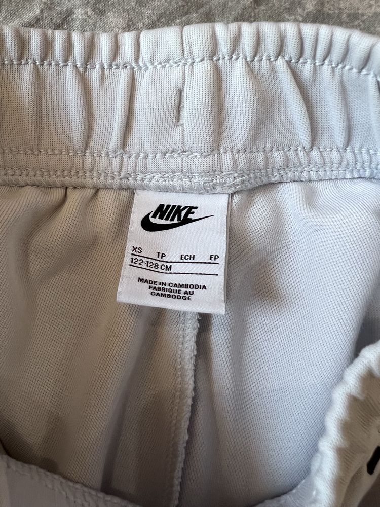Nike tech къси гащи детски