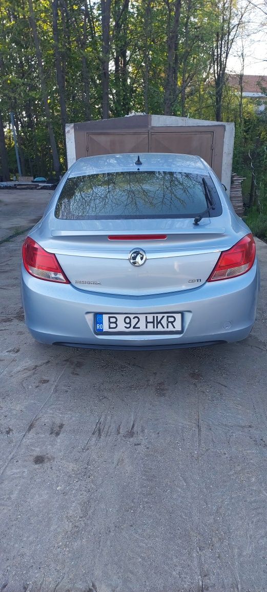 Opel insignia ( Vauxhall ) cutie defecta !
