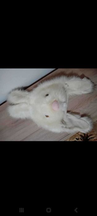 De vanzare caciuli blana artificiala