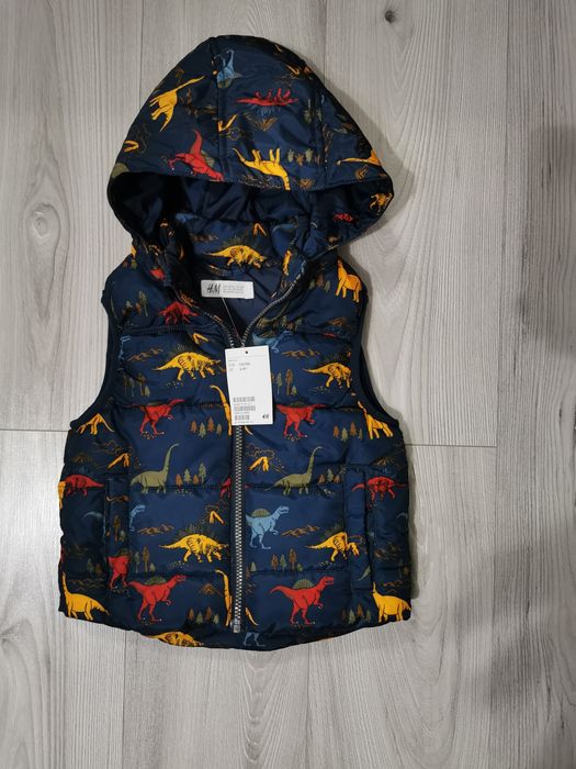 Vesta nouă H&M cu dinozaur 98/104