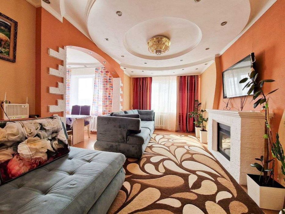 Продам 3 комн квартиру студию по пр Металлургов на 4 мкр