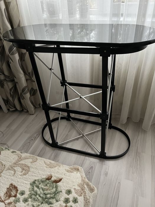 Masuta stil bar in stare perfecta