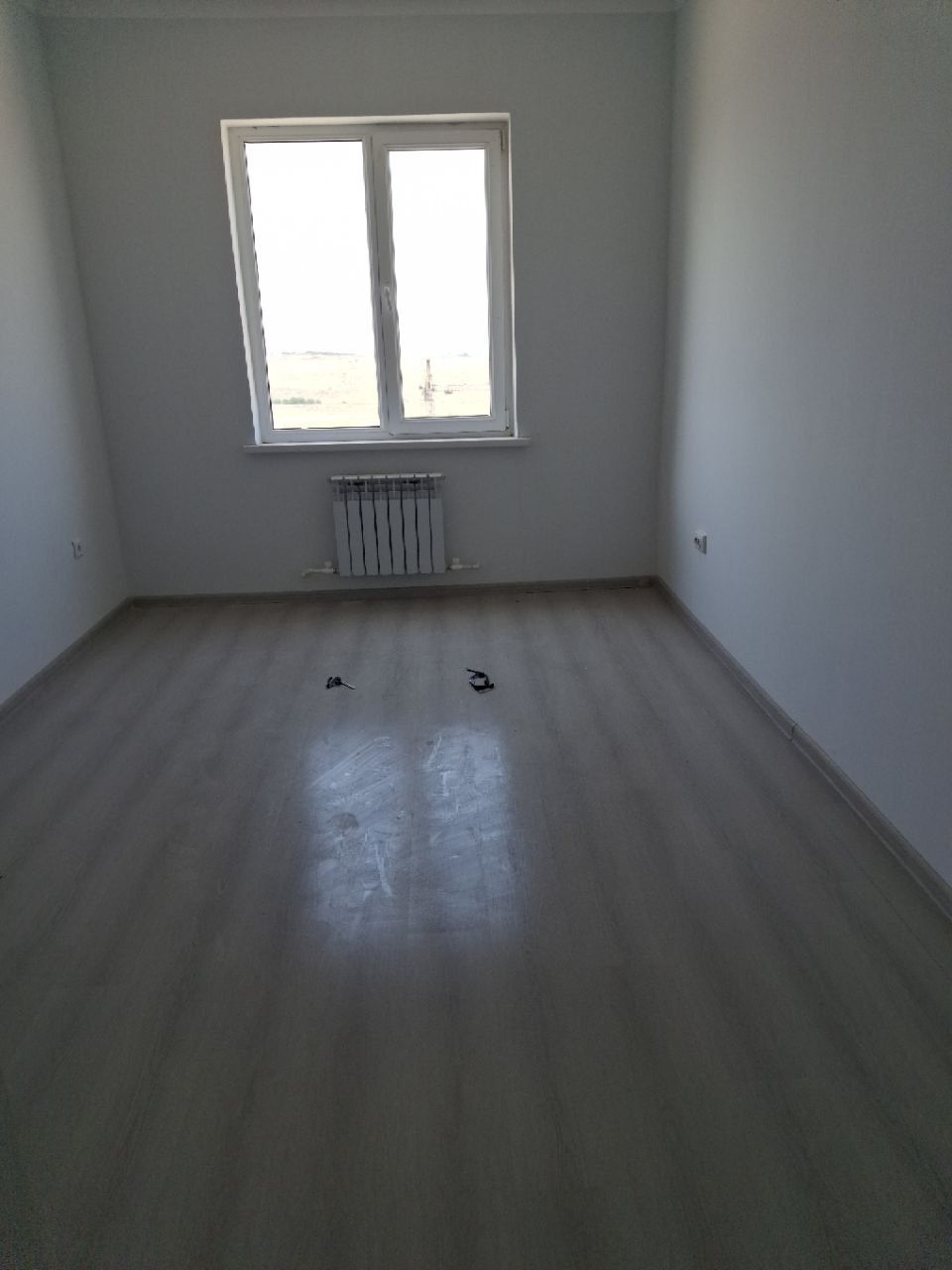Yangi andijonda kvartira bor 2xonali 57 kv.m³