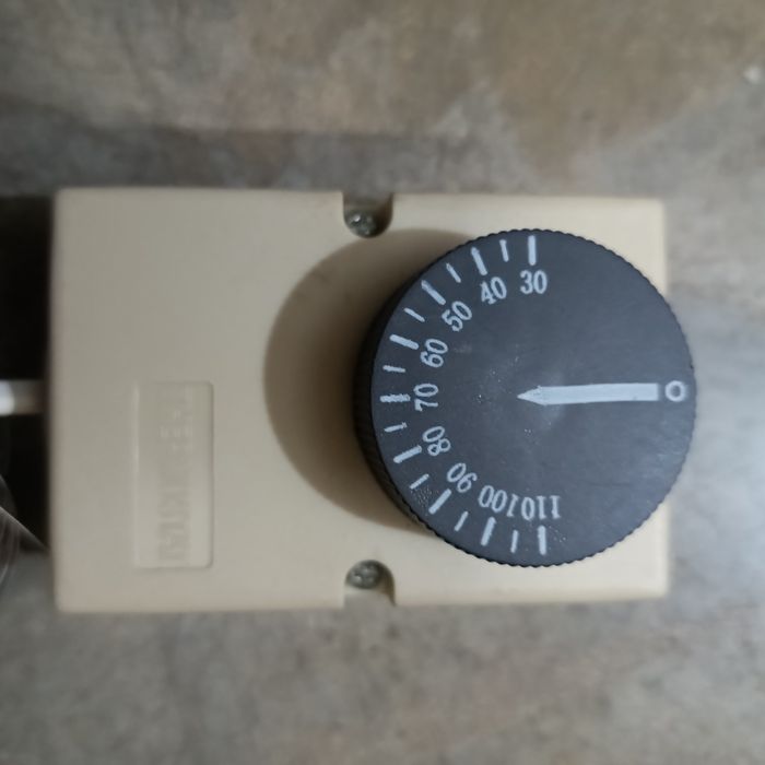 Терморегулятор капиллярный в корпусе