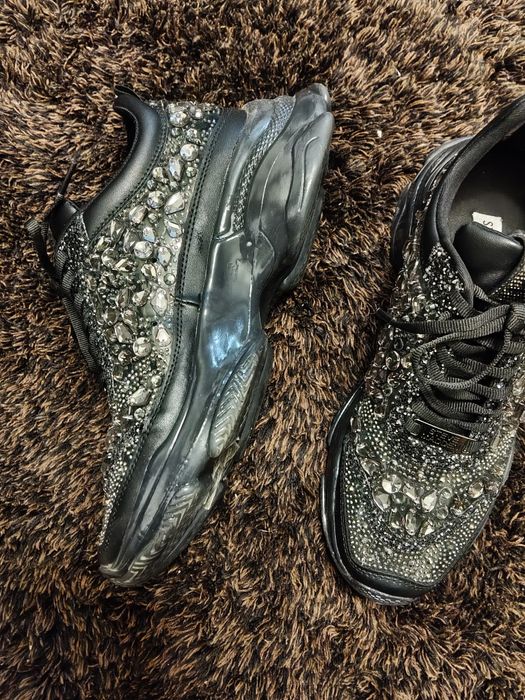 Дамски маратонки закупени от best sikrets 40 ном.