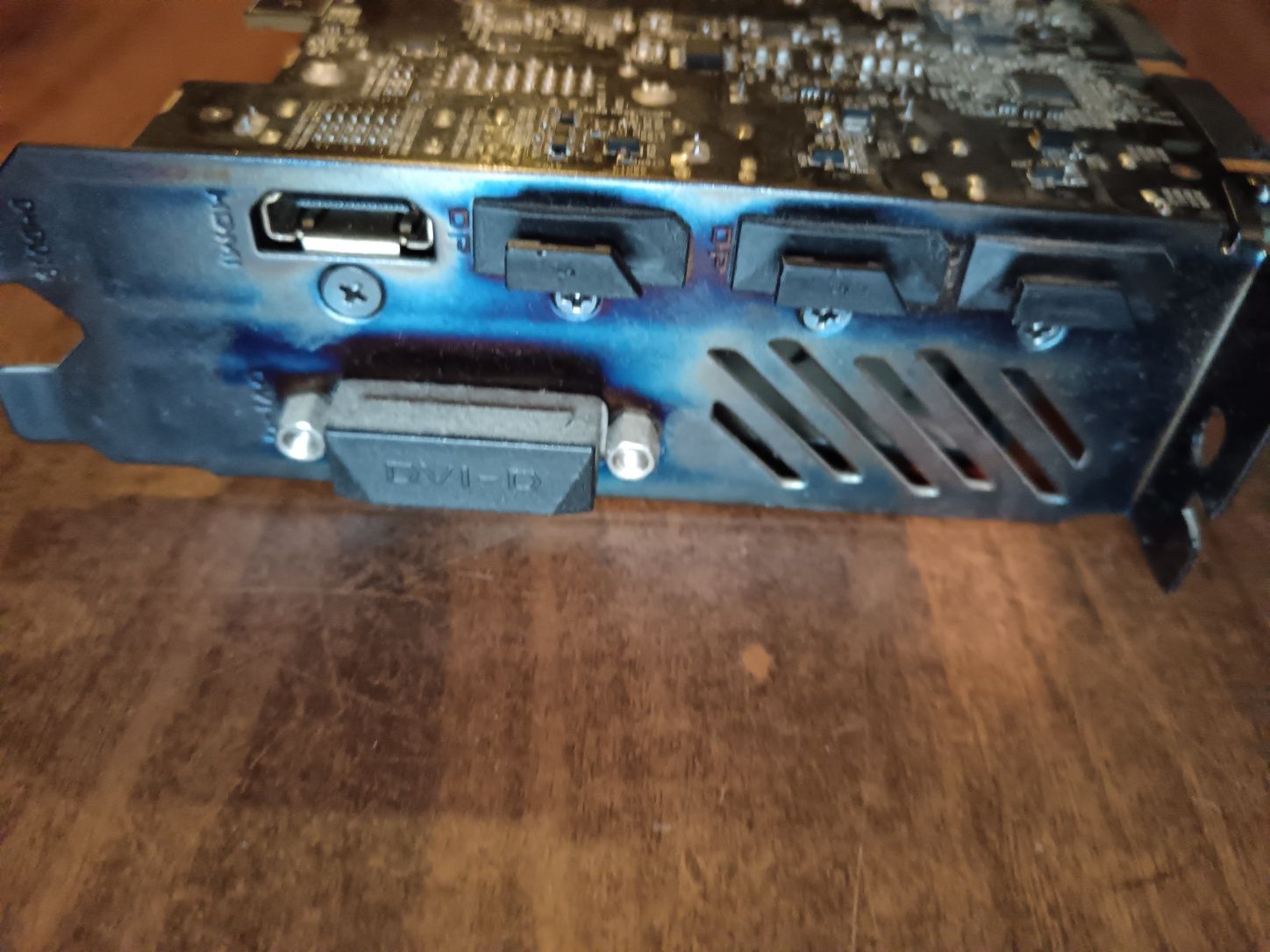 GTX 1070 Gigabyte wind force 8GB