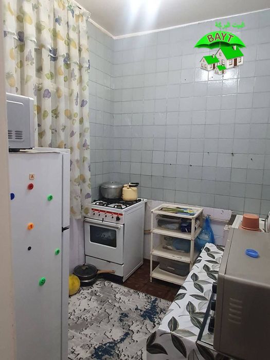 ^2/1/4 Чиланзар 19 квартал ор.Базарчик Продаётся квартира