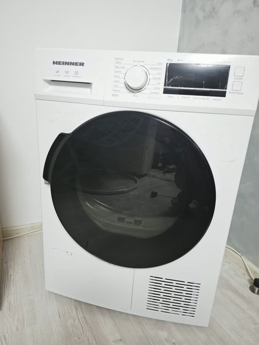 Vând uscator de haine Heinner folosit o singură dată