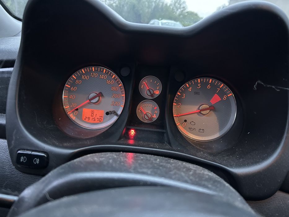 Мицубиши аутлендър 2,0 136кс на части/Mitsubishi Outlander 2,0i 136ks