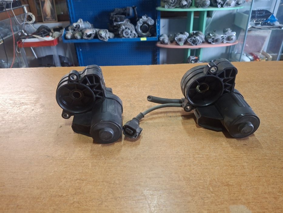Motoras Etrier frina spate Vw Golf 7 Audi A3 8V Jetta