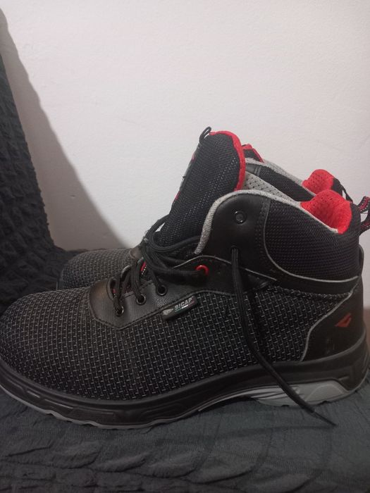 Работни обувки  номер 44