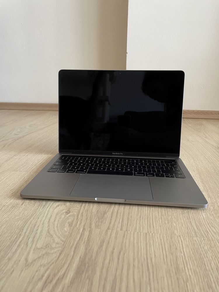 MacBook Pro 13” Late 2016 cu Touchbar