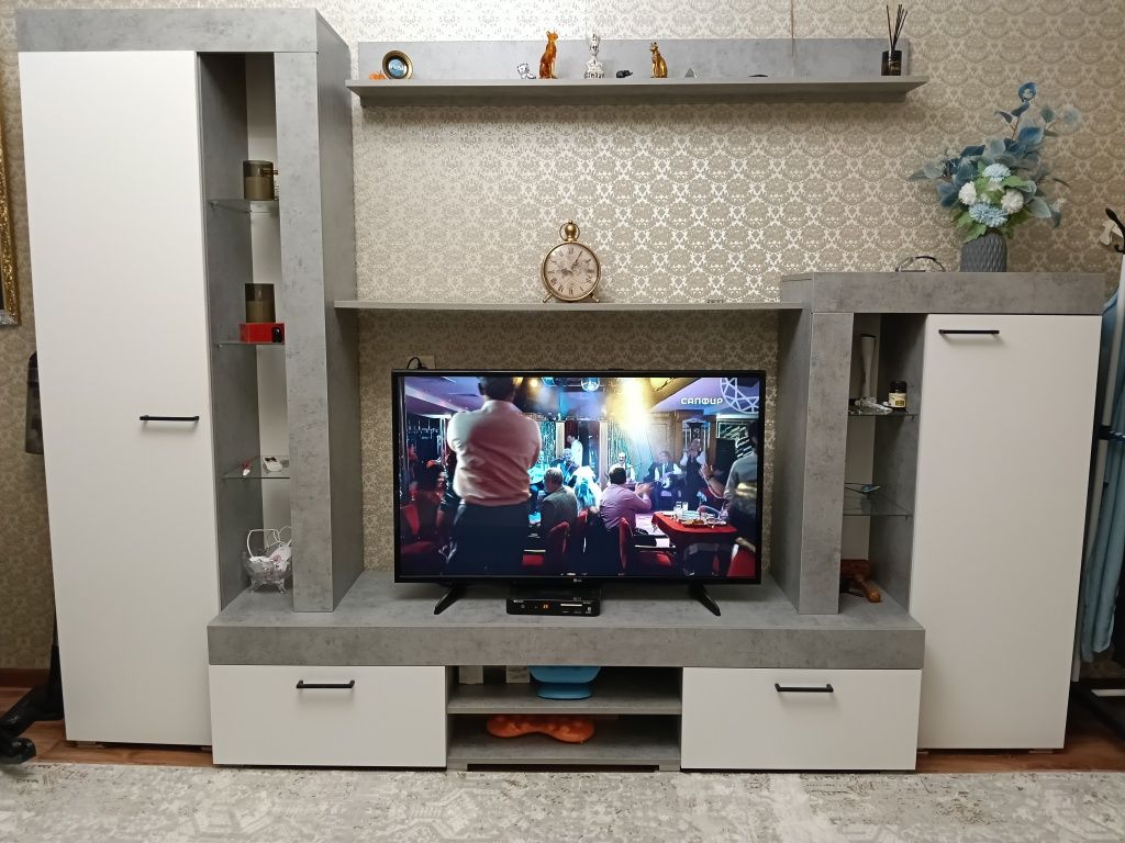 Продается Стенка Горка .