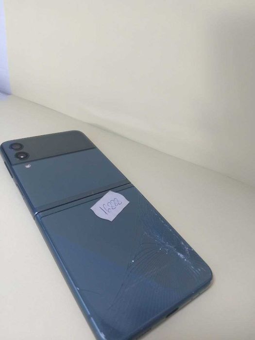 Samsung Z Flip 3 spart spate (m3)