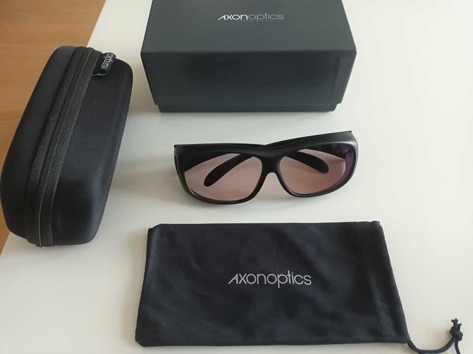 Axon Optics очила за мигрена и чувствителност към светлина