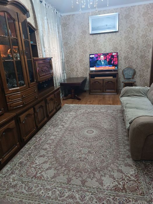 Продается своя 2-х комнатная квартира с Евро ремонтом.