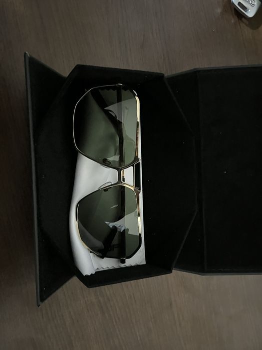 Слънчеви очила на TEODOR