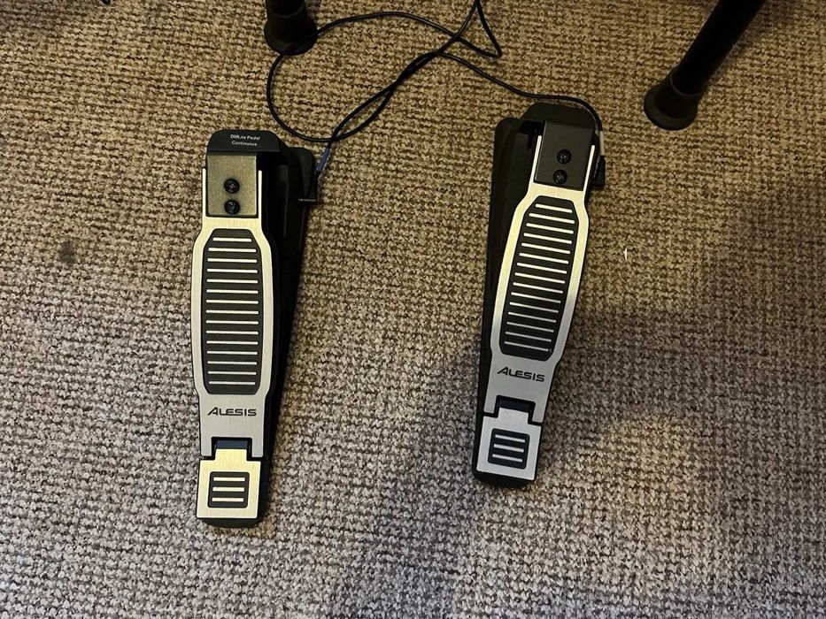 Електронни барабани ALESIS.