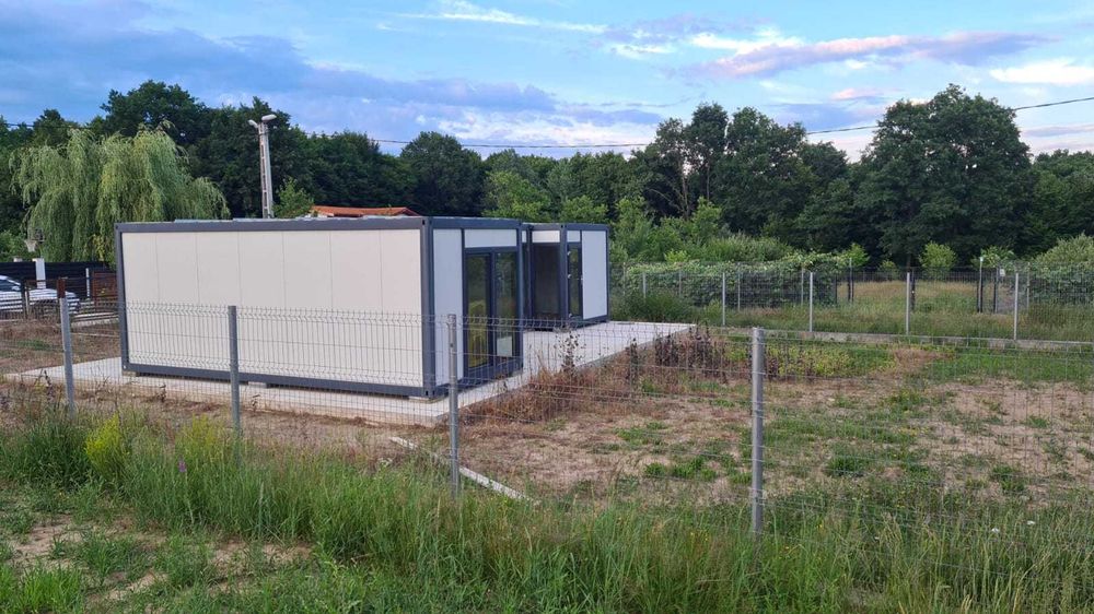 Vand teren intravilan+constructie mobila din containere