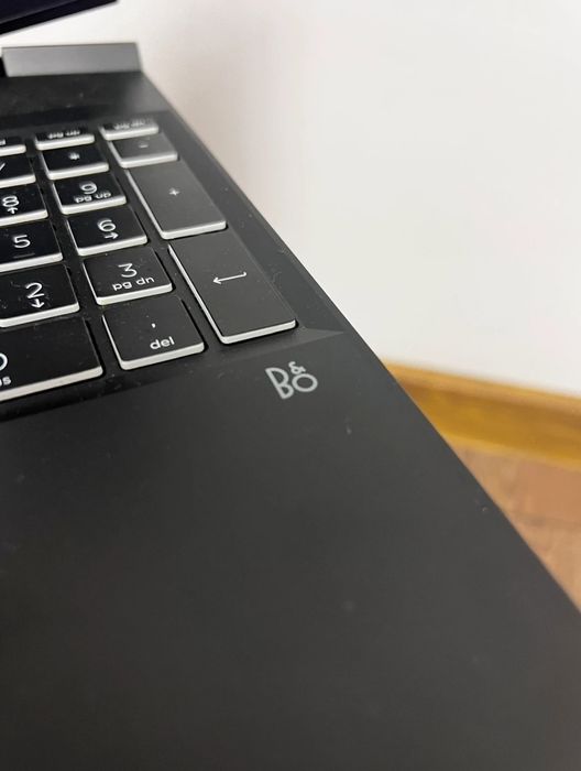 Laptop HP Pavilion 15-ec Bang n Olufsen