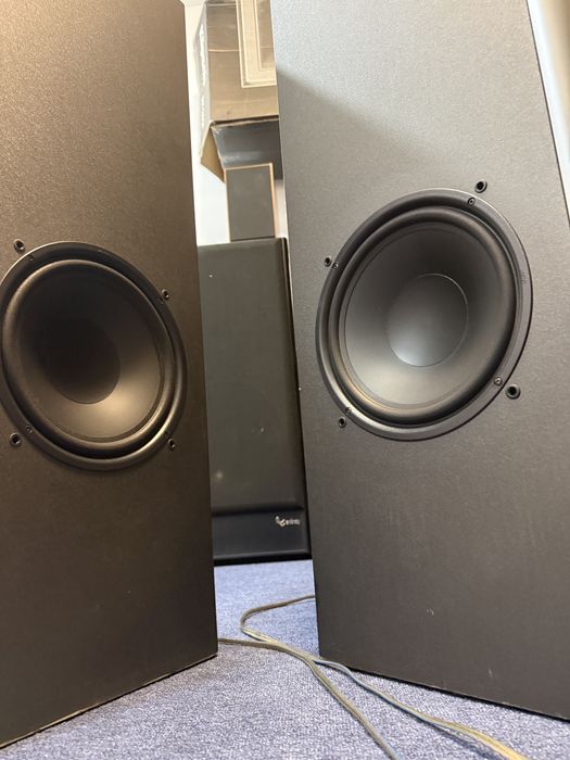 Boxe Jamo X3M 10,280wMuzical/200 RMS/Difz De Bas De 10”(25cm)Lateral