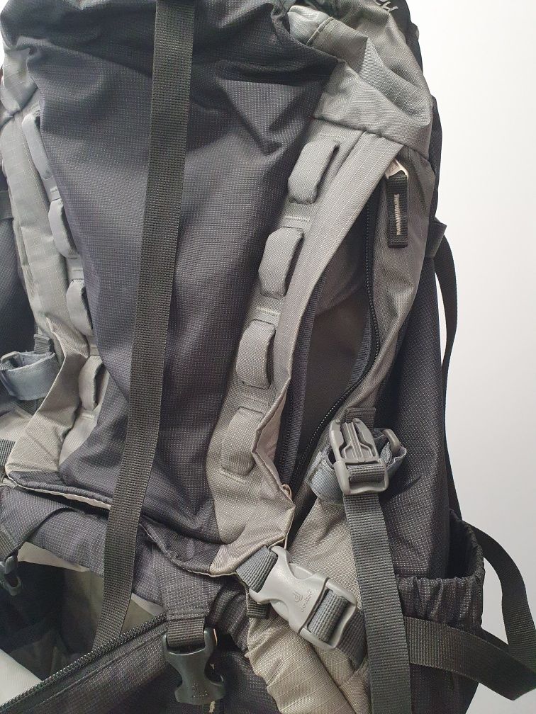 Туристическа раница Deuter Aircontact 45 + 10, мъжки модел