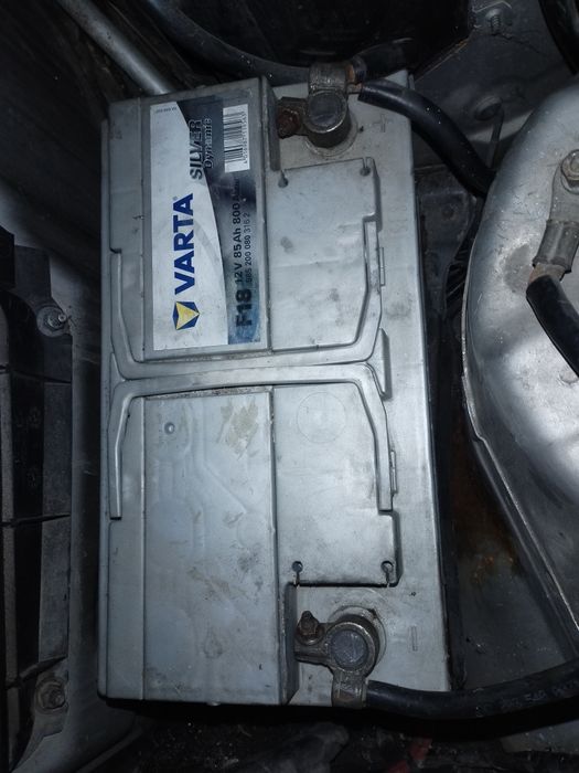 baterie acumularor auto varta 85 ah cu 800 pornire stare perfect a