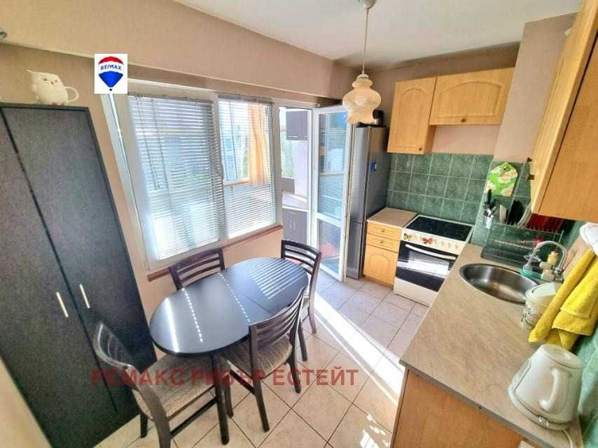 Продава се Двустаен апартамент в Русе, Родина 1 - 64 кв.м за 1368 €/кв.м - Снимка #5