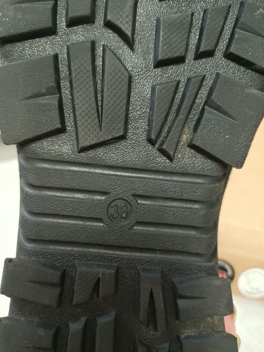 Демисезонные ботинки и дутыши