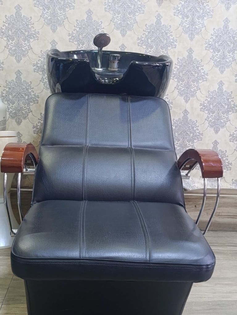 Продаётся мойка для салона красоты