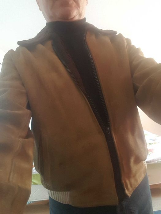 Geaca piele intoarsa