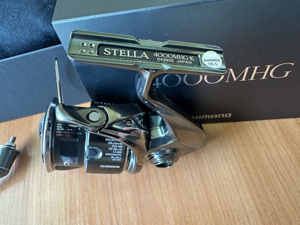Риболовна макара Shimano 22 Stella FK4000MHG