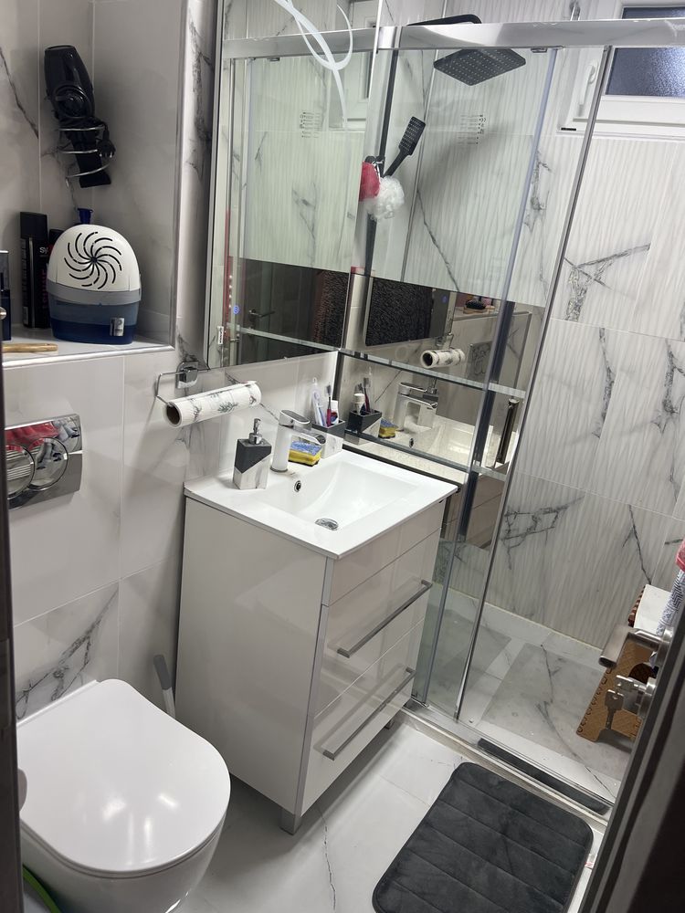 Apartament cu două camere în zona Dărmănești  este modernizat și confo