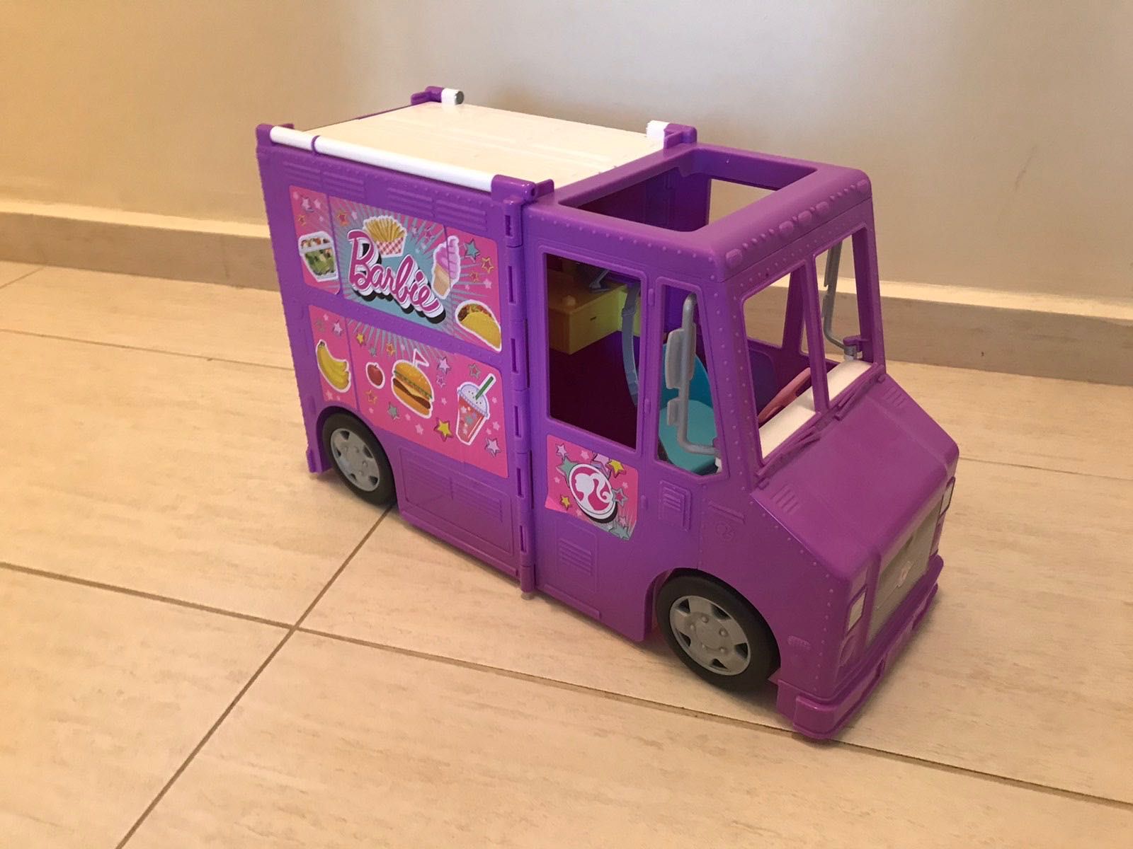 Каравана за кукли Barbie