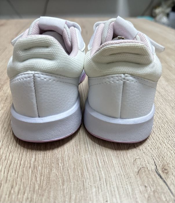 Детски обувки Adidas 30 номер