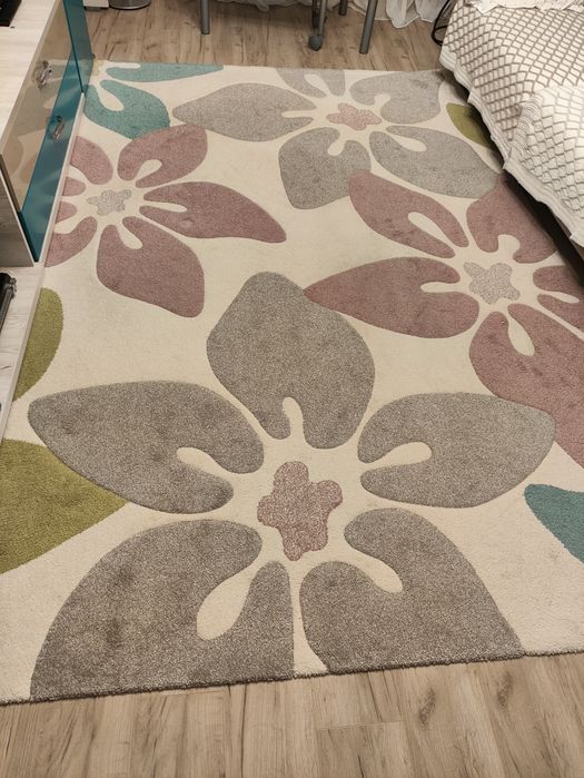 Covor cu dimensiunea 200/300