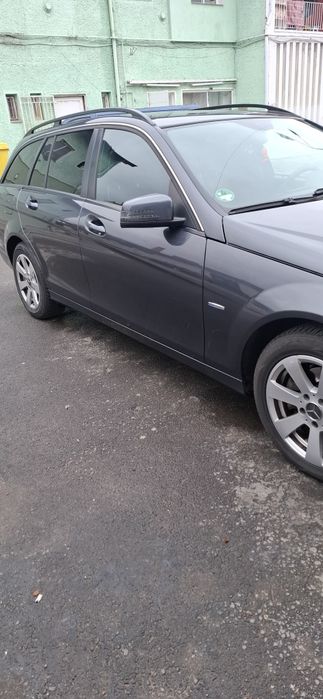Vand Mercedes 220