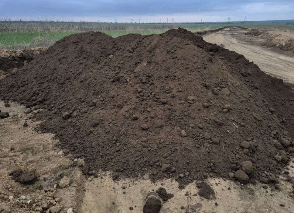 Pamant negru vegetal. Pamant de umplutura