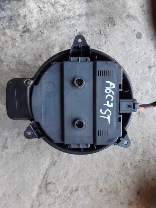 Ventilator aeroterma Audi A6 C7 4G cod 4H1820021B