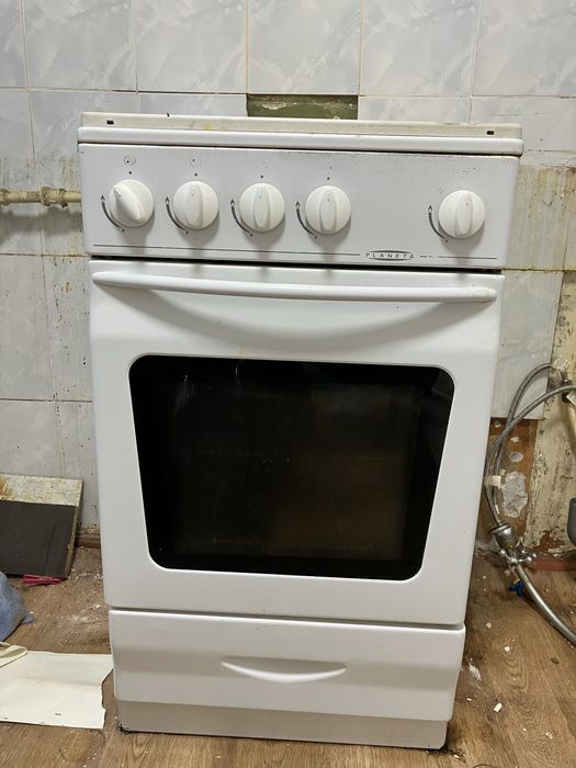 Продам газ плиту