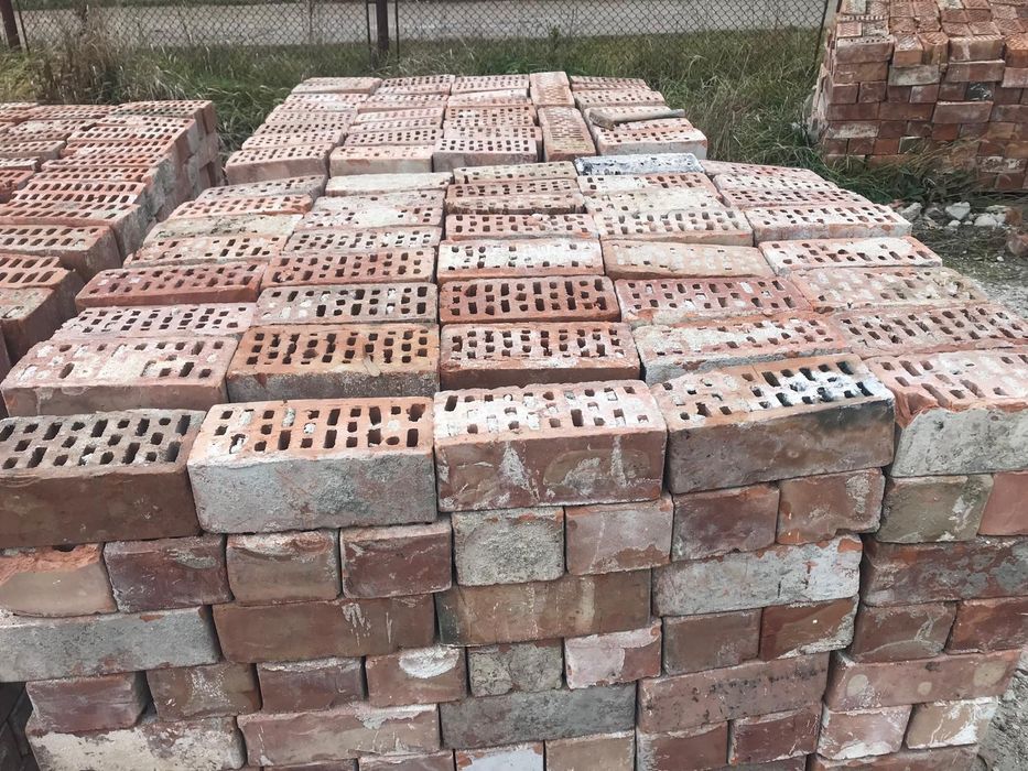 Se vinde cărămidă din demolare