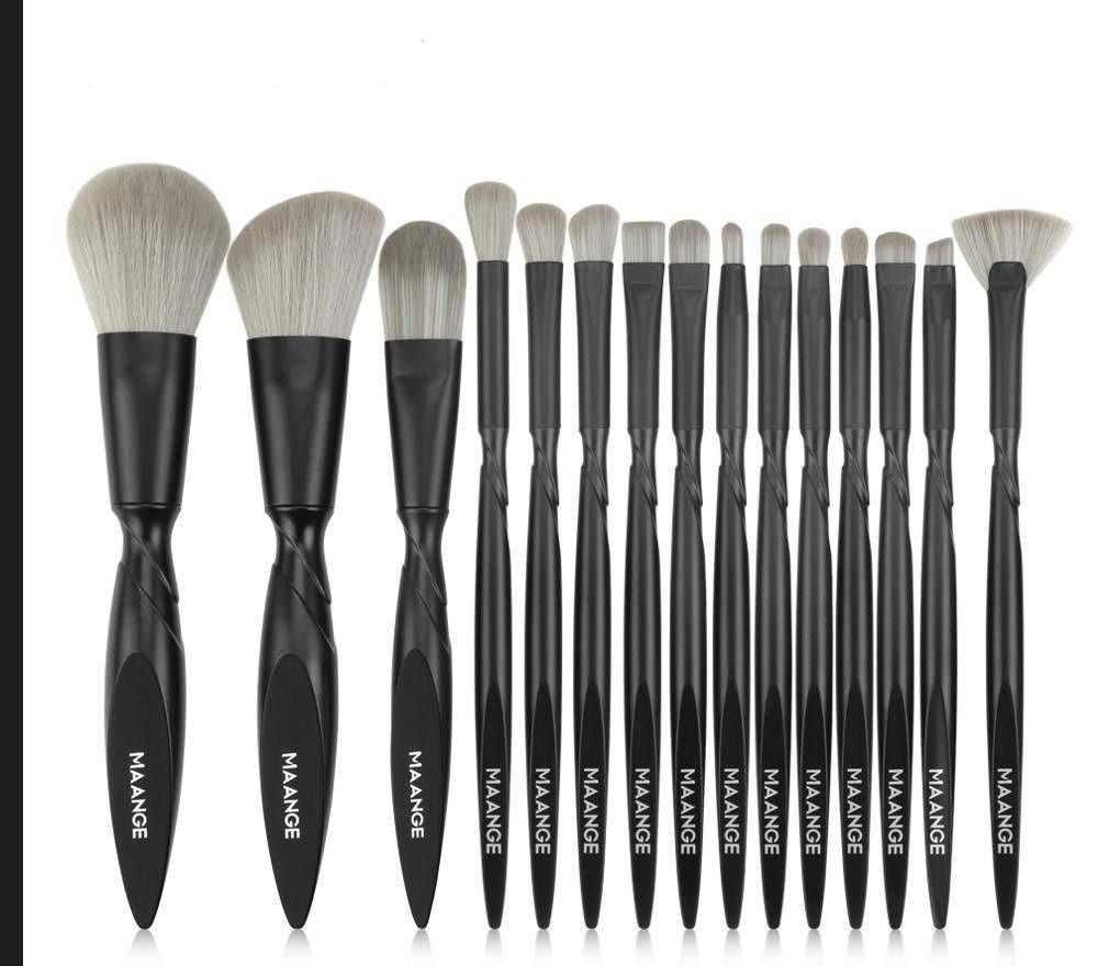 Set de 15 pensule profesionale pentru make-up