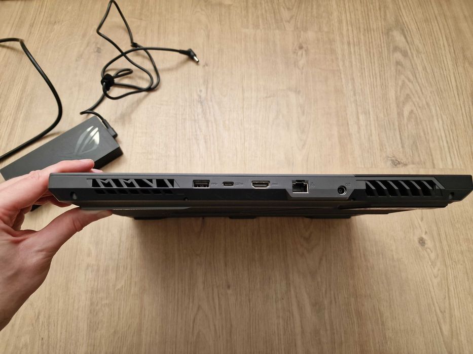 Laptop Gaming ASUS ROG Strix G15, AMD Ryzen 5900HX, RTX 3060, 32GB RAM